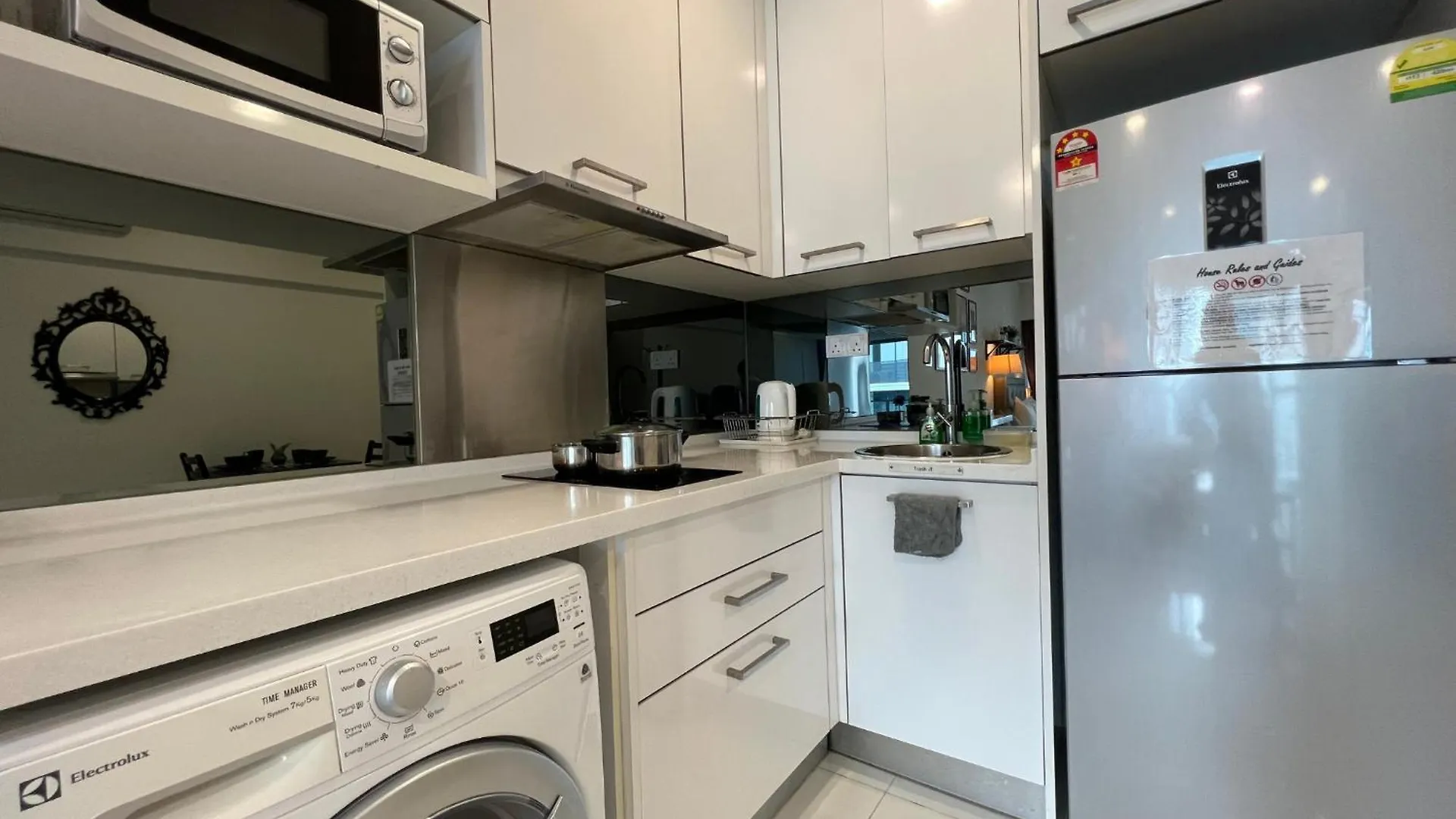 Mercu Summer Suites Klcc By Veedu Hauz Куала-Лумпур Малайзия
